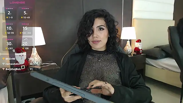 Snapshot of LeeThompson_ chatting on 12-18-24, 06:03 LeeThompson  online show from 12-18-24, 06:03