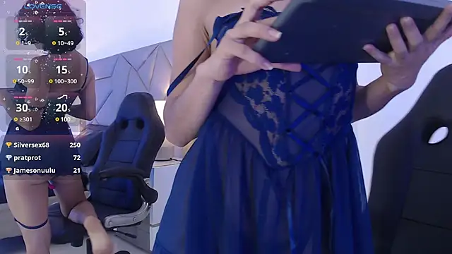 Snapshot of LeeThompson_ chatting on 01-13-25, 03:04 LeeThompson  online show from 01-13-25, 03:04