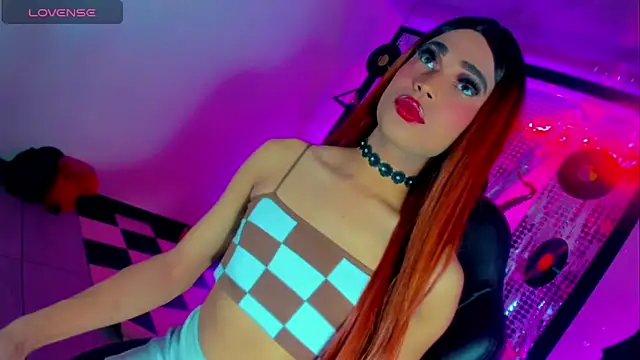 Snapshot of Hellen_moons__ chatting on 01-25-25, 12:38 Hellen moons online show from 01-25-25, 12:38