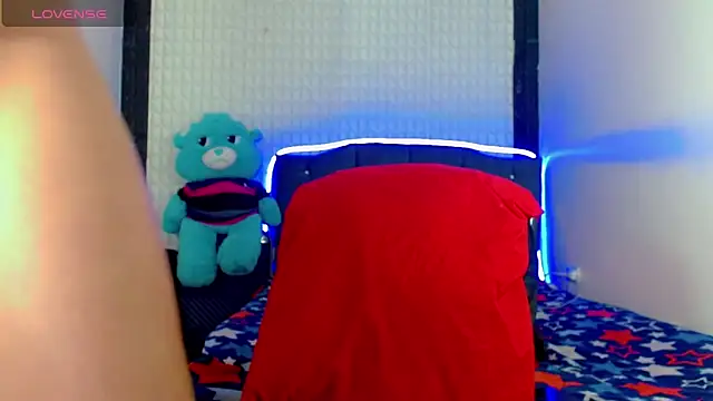 Snapshot of Hellen_moons__ chatting on 03-01-25, 06:35 Hellen moons online show from 03-01-25, 06:35