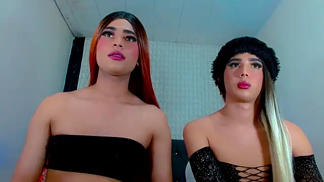 Snapshot of Hellen_moons__ chatting on 03-08-25, 09:39 Hellen moons online show from 03-08-25, 09:39