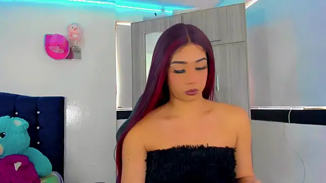 Snapshot of Hellen_moons__ chatting on 10-13-25, 07:03 Hellen moons online show from 10-13-25, 07:03