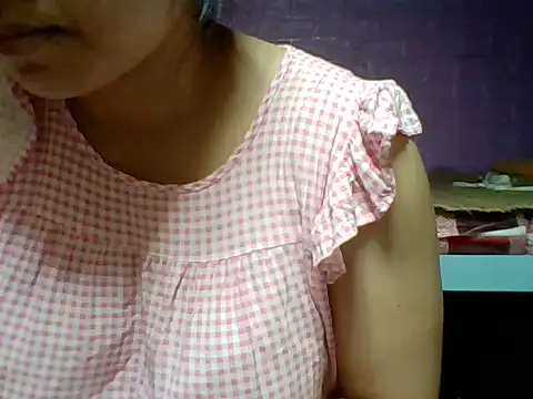 Mimi18x online show from 10-02-25, 12:17