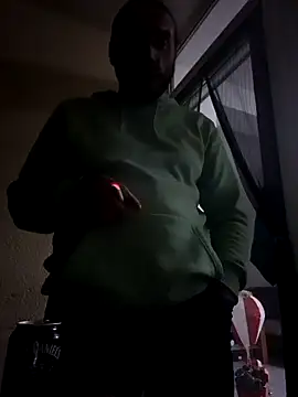 Snapshot of Cem-aus-Nrw-Krefeld chatting on 12-17-24, 05:36 Cem-aus-Nrw-Krefeld online show from 12-17-24, 05:36