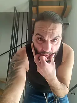 Snapshot of Cem-aus-Nrw-Krefeld chatting on 02-19-25, 10:01 Cem-aus-Nrw-Krefeld online show from 02-19-25, 10:01