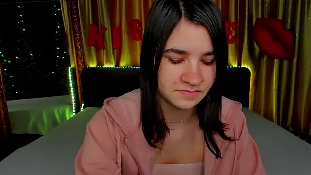  Polly Love  online show from 02-20-26, 07:21