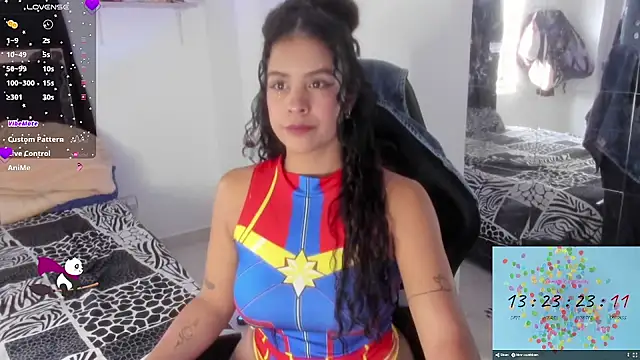 Snapshot of Moon_Sammy chatting on 10-25-25, 01:07 Moon Sammy online show from 10-25-25, 01:07