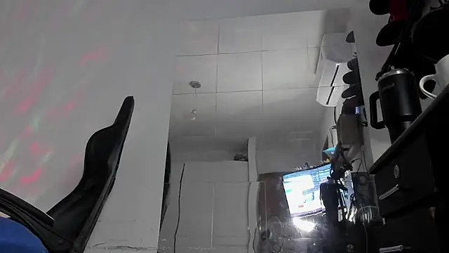 Moon Sammy online show from 04-26-26, 01:47