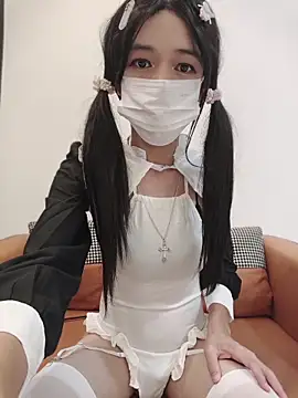 Snapshot of Youki_Eye chatting on 06-11-26, 02:48 Youki Eye online show from 06-11-26, 02:48