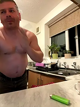 Snapshot of Dan_NFS chatting on 09-16-25, 03:07 Dan NFS online show from 09-16-25, 03:07