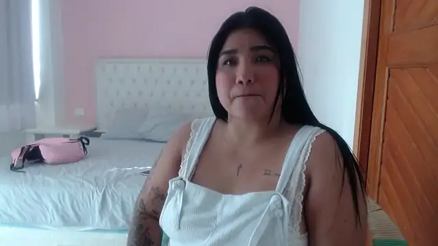 Snapshot of Gabycutee chatting on 01-10-26, 07:37 Gabycutee online show from 01-10-26, 07:37