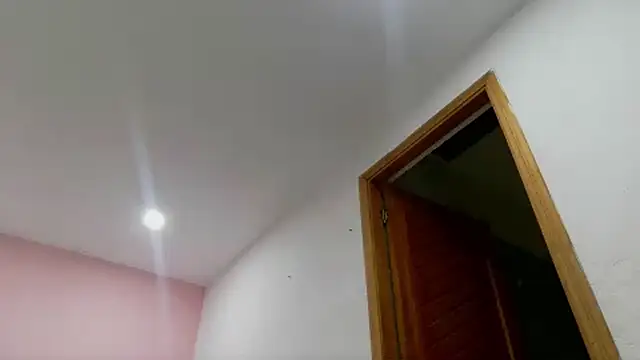Snapshot of Gabycutee chatting on 02-07-26, 12:47 Gabycutee online show from 02-07-26, 12:47