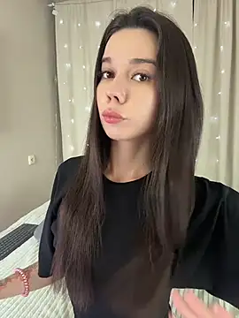 Snapshot of Vika_Gray chatting on 07-22-26, 03:26 Vika Gray online show from 07-22-26, 03:26
