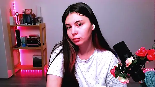 peaachybabe   online show from 10-15-25, 11:16