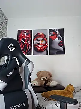 Snapshot of Antonella2_m chatting on 11-18-25, 05:06 Antonella2 m online show from 11-18-25, 05:06