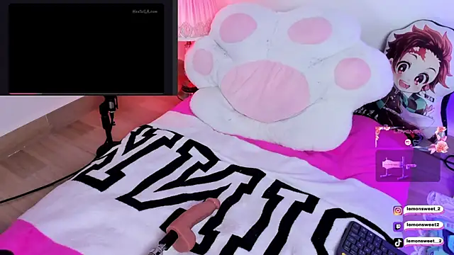 LemonSweet2 online show from 11-26-25, 01:39