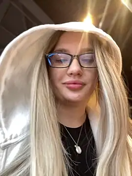 Holly Molii online show from 01-12-25, 08:14