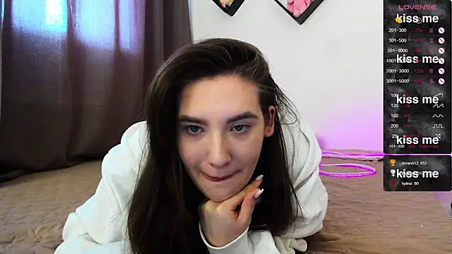 Holly Molii online show from 02-09-25, 07:16