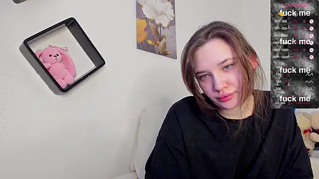 Holly Molii online show from 02-13-25, 04:11