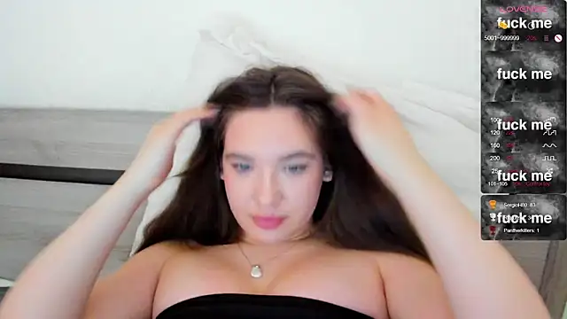 Holly Molii online show from 02-26-25, 06:26