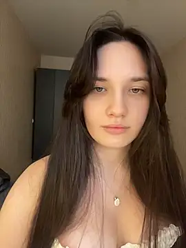 Holly Molii online show from 06-25-26, 12:42