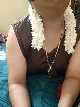 Snapshot of yourtamilcouple chatting on 02-22-25, 05:23 yourtamilcouple online show from 02-22-25, 05:23