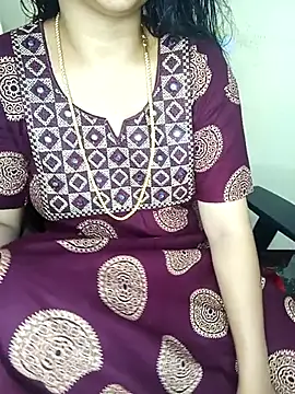 Snapshot of yourtamilcouple chatting on 10-04-25, 02:04 yourtamilcouple online show from 10-04-25, 02:04