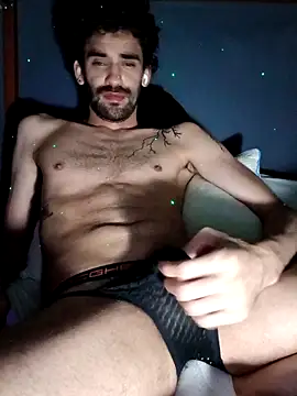 Snapshot of johngil0995 chatting on 10-01-25, 09:04 johngil0995 online show from 10-01-25, 09:04