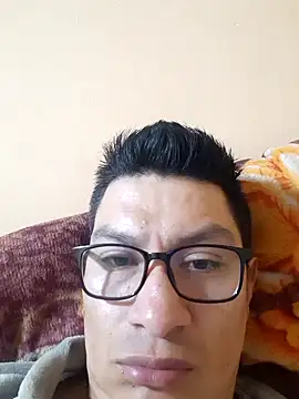 Snapshot of gioarcangel chatting on 02-18-25, 12:48 gioarcangel online show from 02-18-25, 12:48