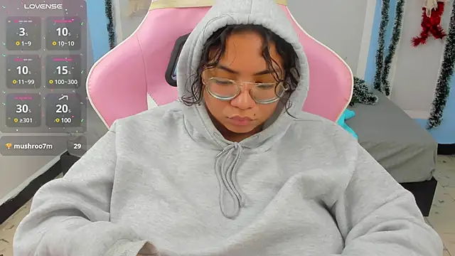 Snapshot of im_angels77 chatting on 12-28-24, 02:54 im angels77 online show from 12-28-24, 02:54