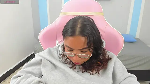 Snapshot of im_angels77 chatting on 01-13-25, 09:19 im angels77 online show from 01-13-25, 09:19