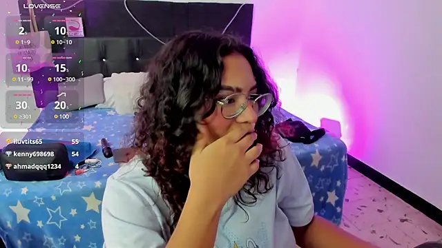 Snapshot of im_angels77 chatting on 02-18-25, 06:37 im angels77 online show from 02-18-25, 06:37