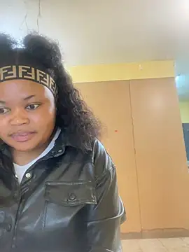 Curveysinaa online show from 01-13-25, 08:15