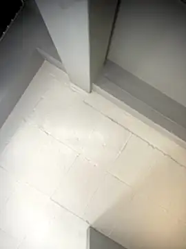 Curveysinaa online show from 11-04-25, 05:39