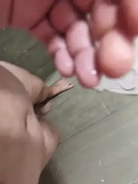 Snapshot of Macanxxx chatting on 09-27-25, 03:06 Macanxxx online show from 09-27-25, 03:06