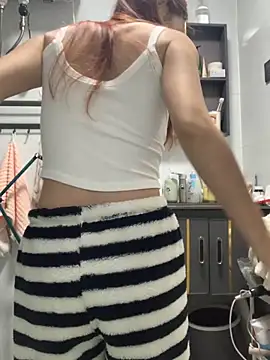 Aimeil online show from 11-11-25, 03:12