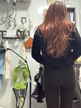 Aimeil online show from 12-22-25, 03:31