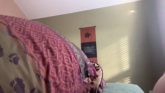 Snapshot of skrtlomainee chatting on 12-20-24, 10:22 skrtlomainee online show from 12-20-24, 10:22