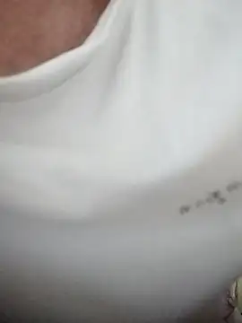 Snapshot of catatunboculion chatting on 02-21-25, 10:17 catatunboculion online show from 02-21-25, 10:17