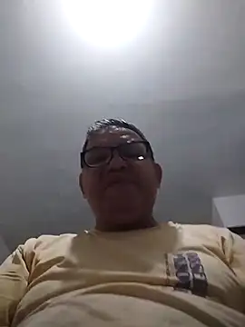 Snapshot of catatunboculion chatting on 11-30-25, 11:03 catatunboculion online show from 11-30-25, 11:03