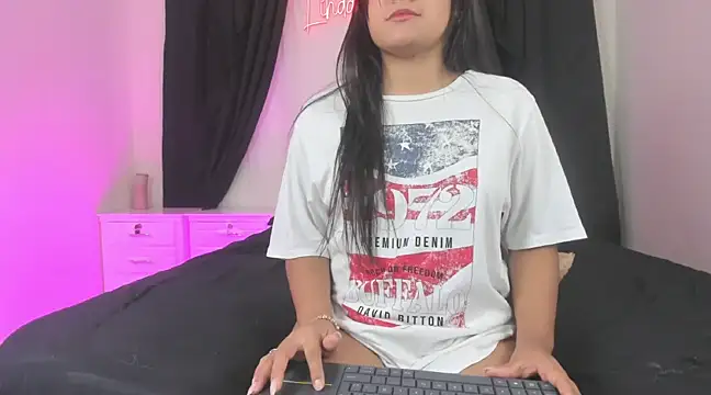 lindacastro02 online show from 03-14-25, 12:32