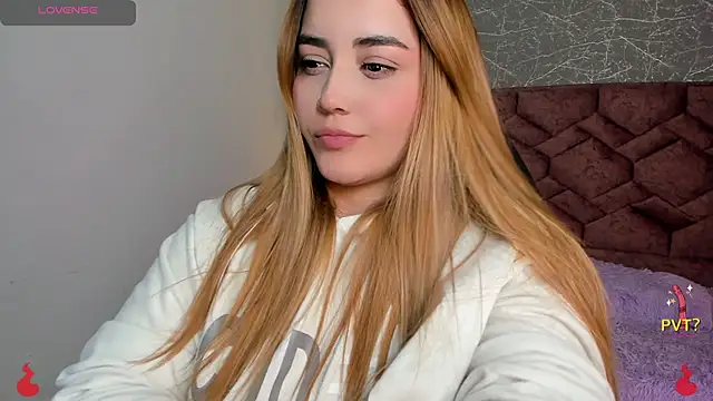 Lucia star   online show from 01-28-25, 10:56