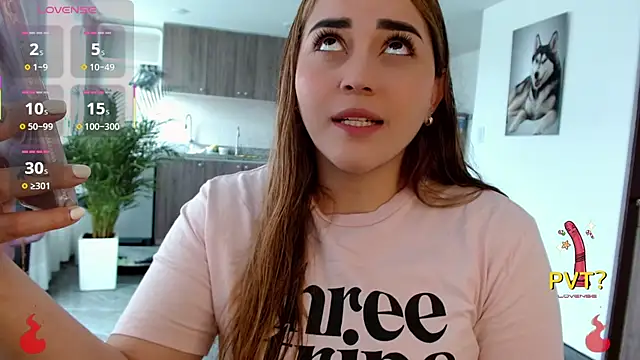 Lucia star   online show from 11-22-25, 04:28