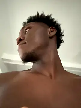 Snapshot of Festivitiesking1 chatting on 10-07-25, 12:24 Festivitiesking1 online show from 10-07-25, 12:24