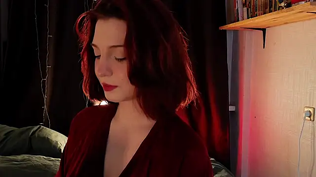 Snapshot of LisaVamp chatting on 02-10-26, 10:58 LisaVamp online show from 02-10-26, 10:58