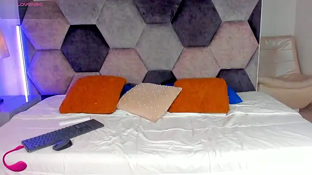 Latrellx7 online show from 03-05-26, 04:08