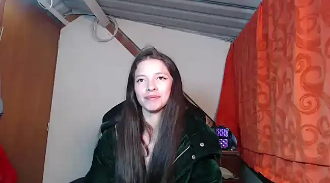 Snapshot of sweetdam12 chatting on 12-31-24, 10:45 sweetdam12 online show from 12-31-24, 10:45