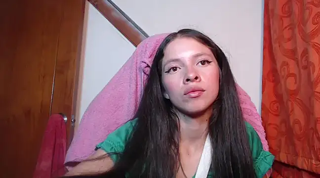 Snapshot of sweetdam12 chatting on 01-27-25, 08:07 sweetdam12 online show from 01-27-25, 08:07