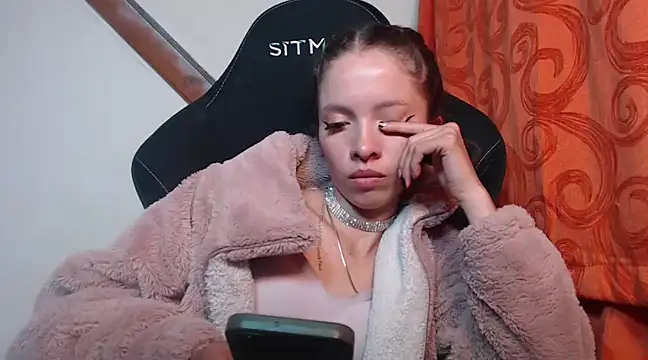 Snapshot of sweetdam12 chatting on 01-31-25, 11:13 sweetdam12 online show from 01-31-25, 11:13