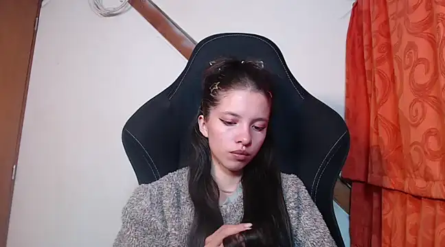 Snapshot of sweetdam12 chatting on 02-10-25, 11:45 sweetdam12 online show from 02-10-25, 11:45